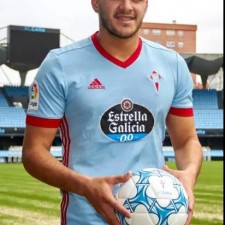 Rookie Saison, er tritt sogar ein Tor gegen Real Madrid und Barcelona!